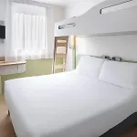 Hotel Plaza Mozart Saragoça