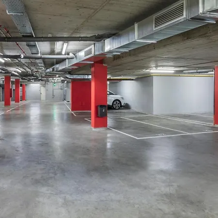 Hotel Plaza Mozart 4*