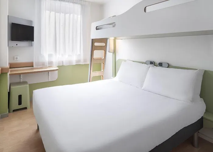 Hotel Plaza Mozart Saragossa