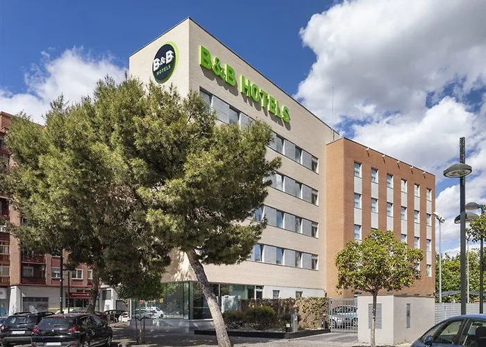 Hotel Plaza Mozart Saragossa